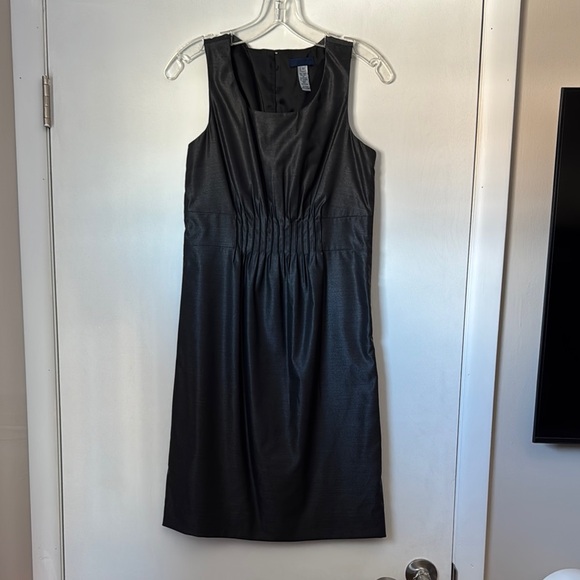 J. Crew Dresses & Skirts - J. Crew Sleeveless Keyhole Dress